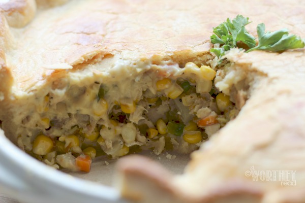 The perfect chicken pot pie recipe that's easy to make and great for anytime of the year. Skip the freezer pot pies and prepare a healthy homemade meal for your family with this quick and easy dinner recipe.