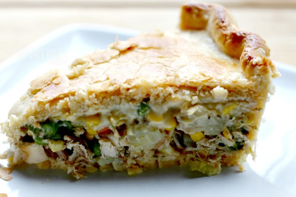 The perfect chicken pot pie recipe that's easy to make and great for anytime of the year. Skip the freezer pot pies and prepare a healthy homemade meal for your family with this quick and easy dinner recipe.