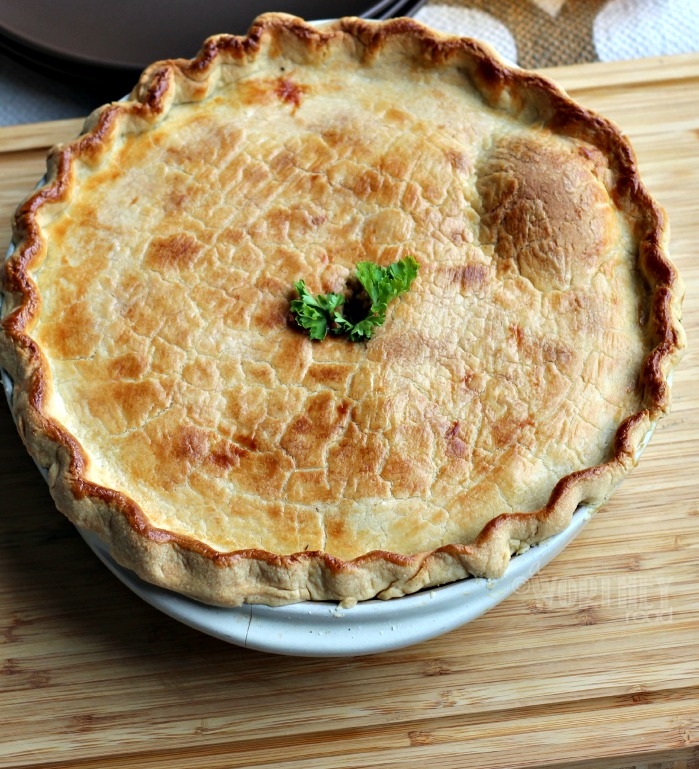 The perfect chicken pot pie recipe that's easy to make and great for anytime of the year. Skip the freezer pot pies and prepare a healthy homemade meal for your family with this quick and easy dinner recipe.