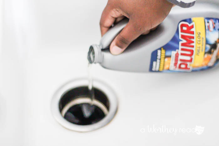 Get essential home cleaning hacks that will not only save you time, but money! Plus see how to renovate a small kitchen into a modern kitchen in our small house living series!