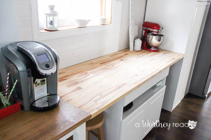 Get essential home cleaning hacks that will not only save you time, but money! Plus see how to renovate a small kitchen into a modern kitchen in our small house living series!