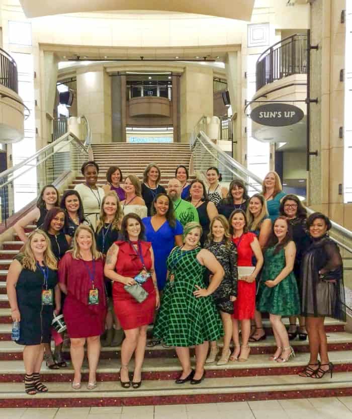 What is it like walking the red carpet? I share my experience of walking the red carpet for the Thor Ragnarok Movie Premiere