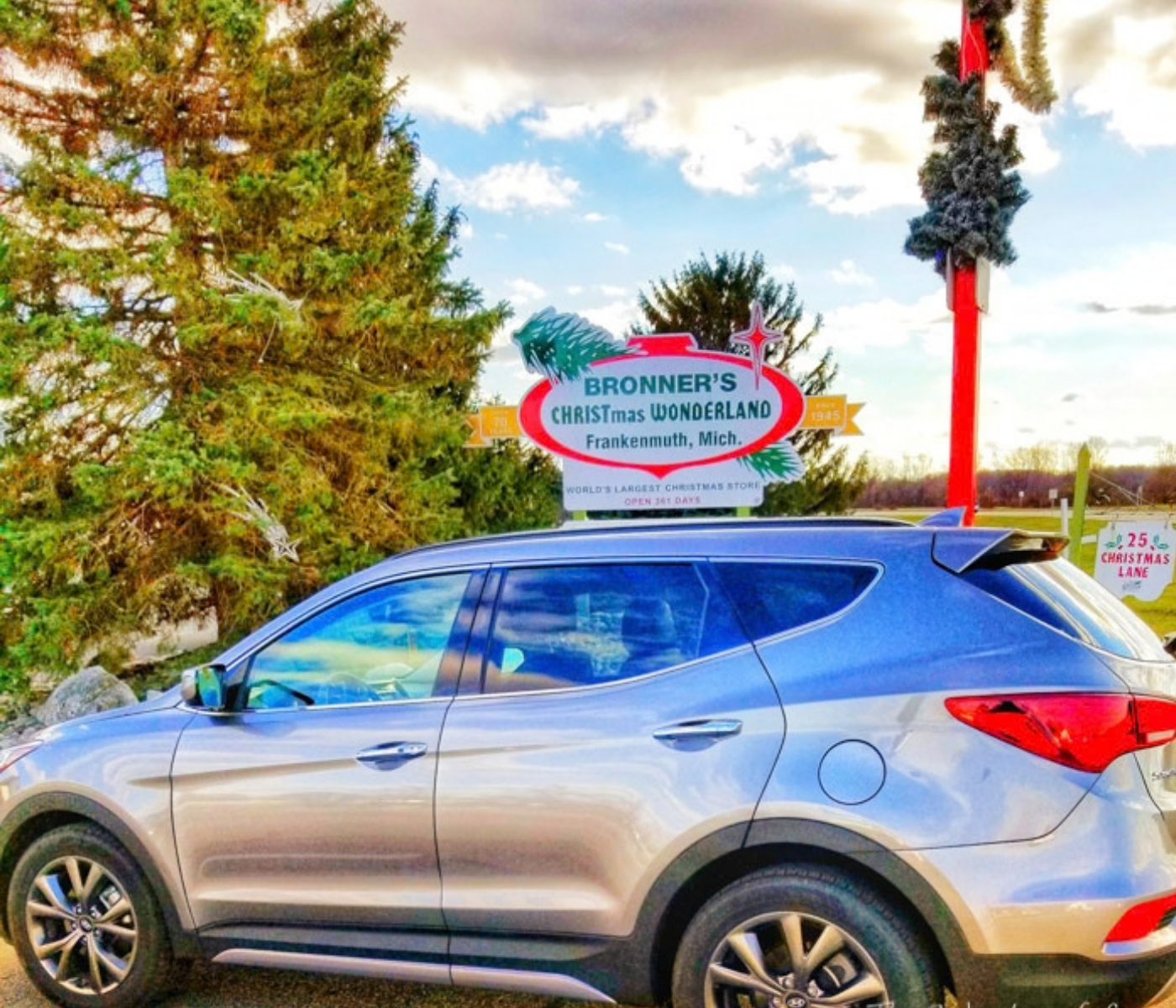 Best Christmas Towns in Michigan
