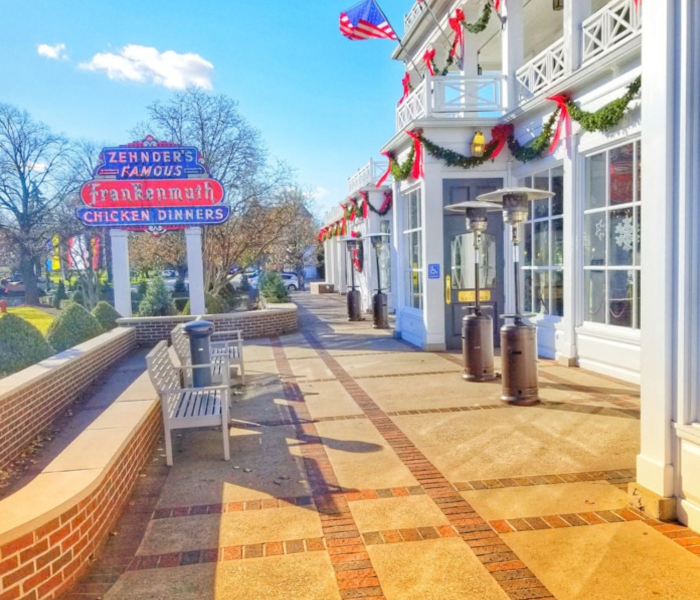 Best Christmas Towns in Michigan