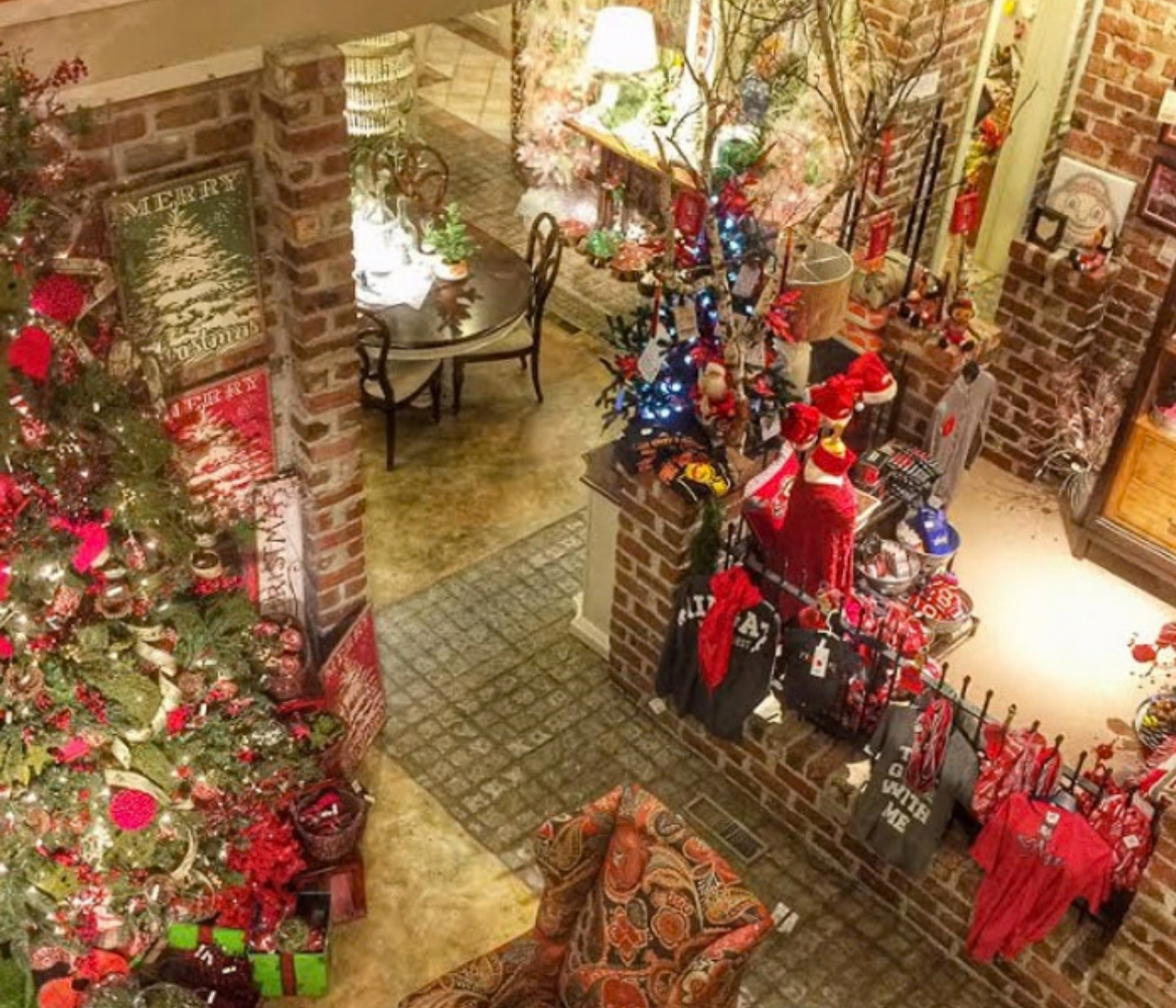 Best Christmas Towns in Ohio