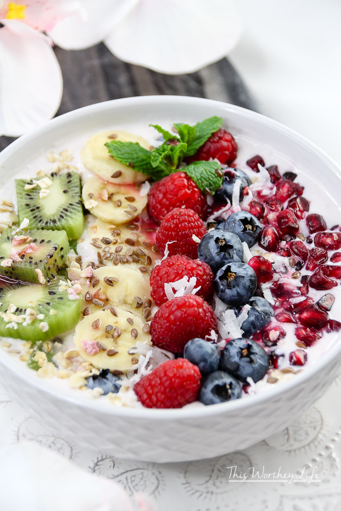 Raspberry Smoothie Bowl + Lush Fruit