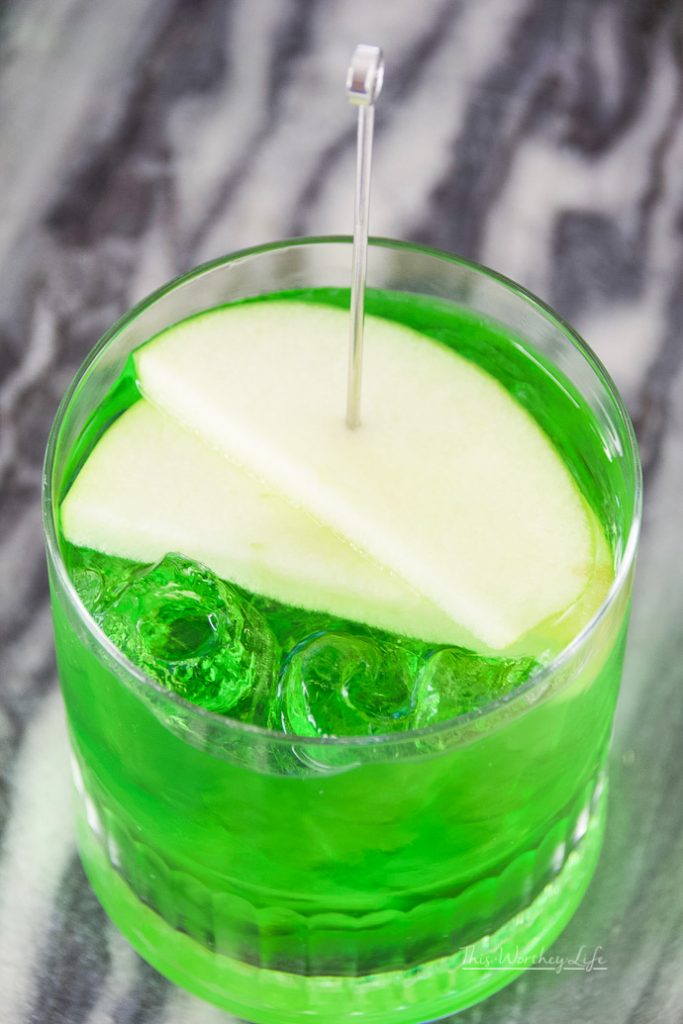 We're dedicating this green apple vodka to Gamora, first seen in Guardians of the Galaxy. Gamora plays an important role in Infinity War, and we get to see quite a bit of dialogue between Gamora and Thanos. This Honeycrisp vodka mixed with&nbsp;Midori Melon and green apple soda pays homage to Gamora.