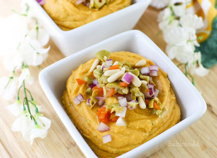 The Best Easy Homemade Hummus