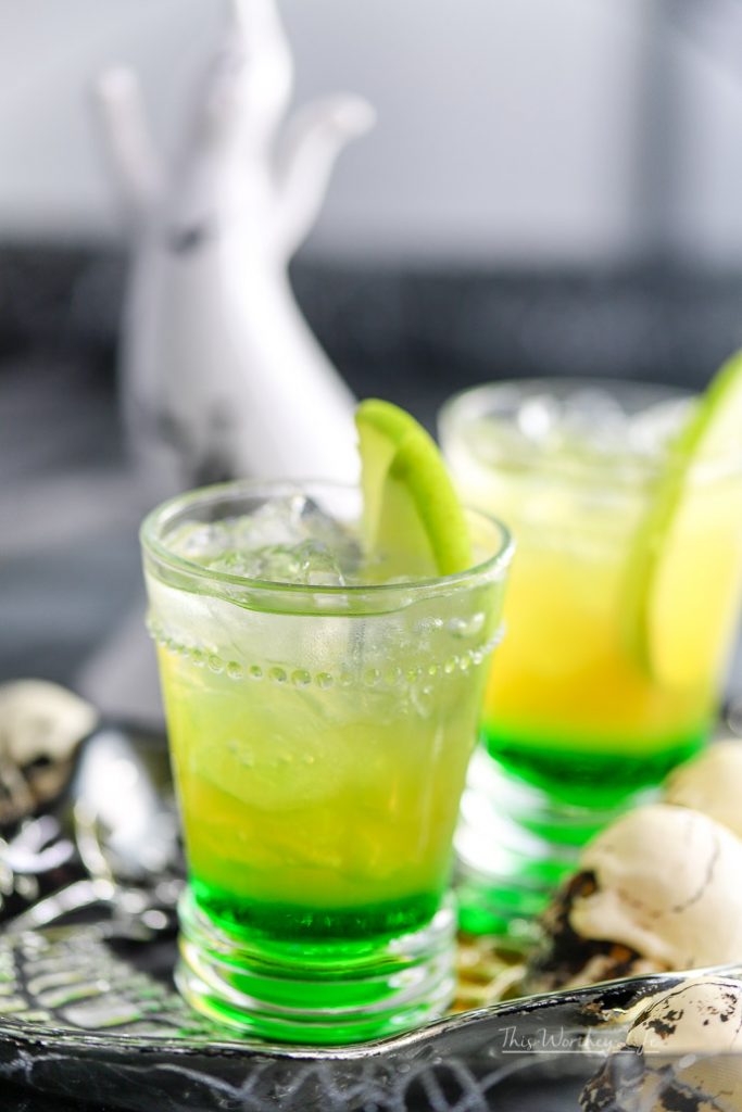 With the fall weather just around the corner, it's a great time to start planning for upcoming Halloween parties and Halloween fun! Kids and adults will love our Green Apple Cider Lemonade because it represents a fun Halloween drink with the green tint, plus lemonade and of course, apple cider!&nbsp;