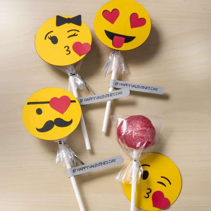 Image for Easy Oreo Pops for Unique Valentine's Day Gifts