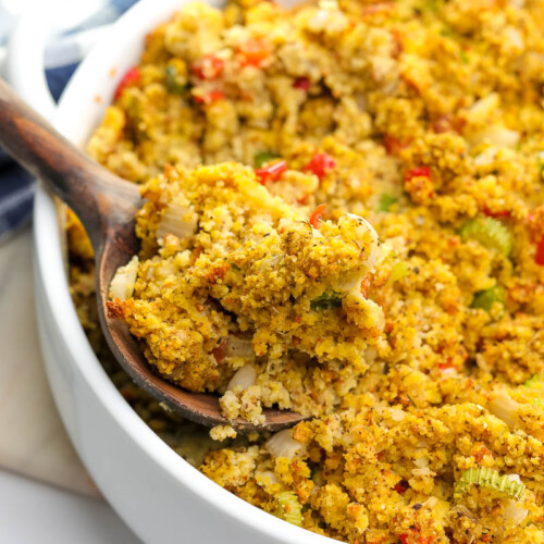 How To Make Easy Cornbread Dressing Recipe How To Make Easy Cornbread Dressing Recipe