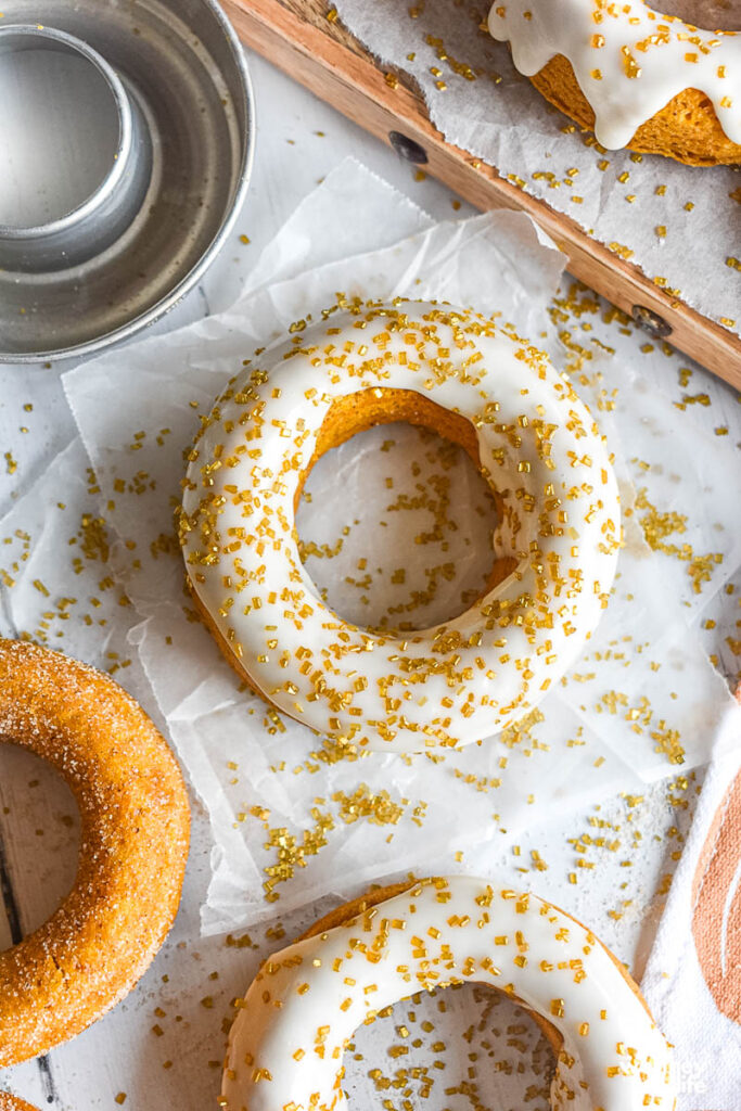 How to make the frosting for the pumpkin donuts&nbsp;