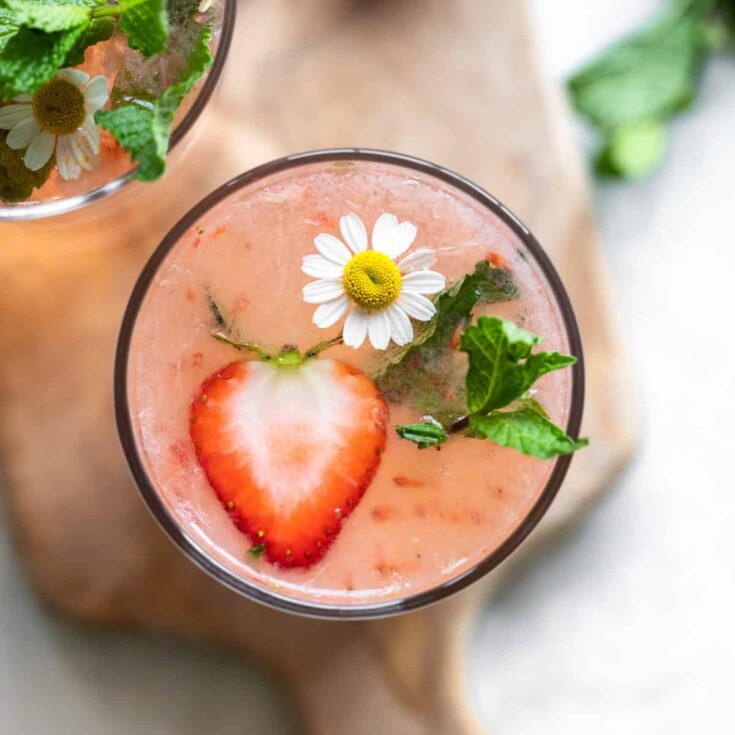Image for Skinny Strawberry Lemonade Mojito