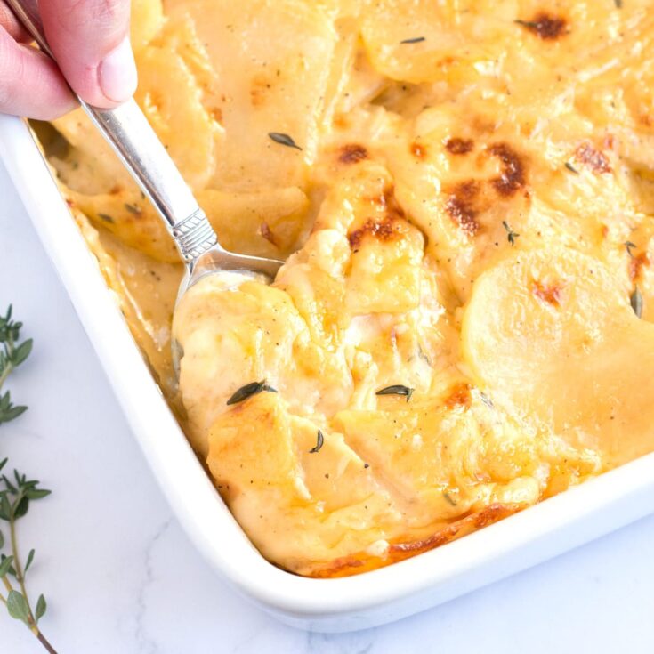 Image for Make-Ahead Cheesy Scalloped Potatoes (with cream)
