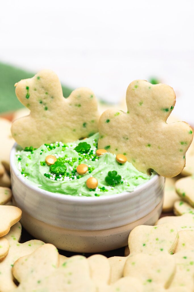St Patrick Cookies & Dip&nbsp;