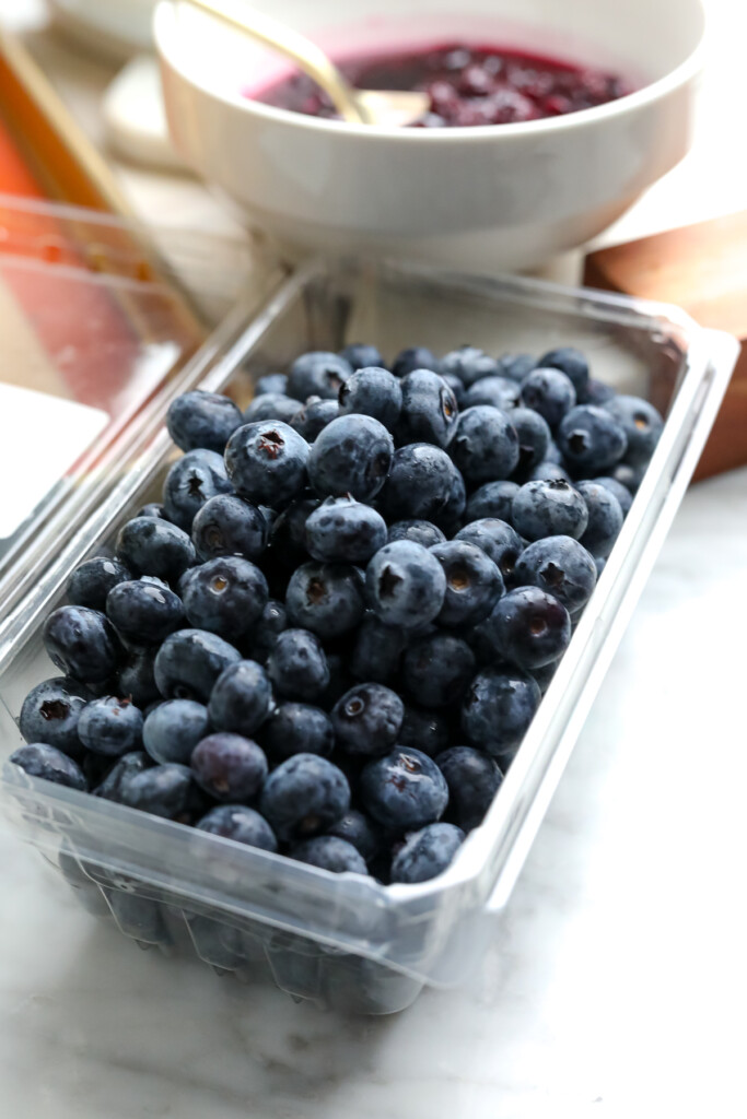 fresh jumbo blueberries