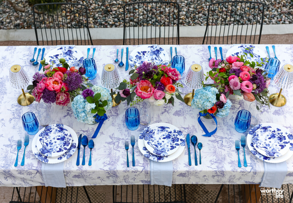 blue summer tablescape for outdoor gatherings