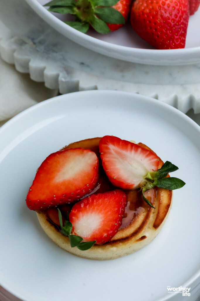 layering the strawberry shortcakes