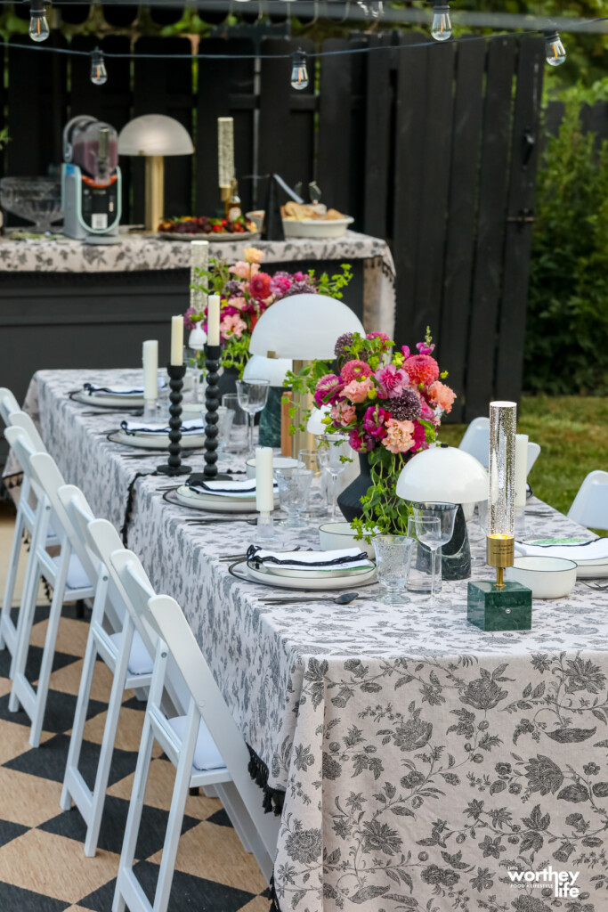 A Summer Dinner Party Tablescape