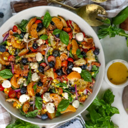 a summer blueberry salad