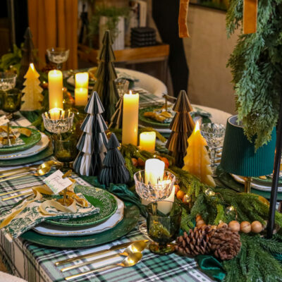 evergreen tablescape
