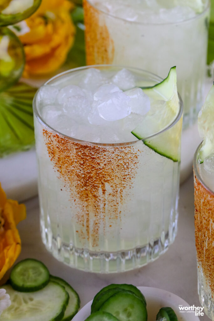 tips on making a side rim on a cocktail